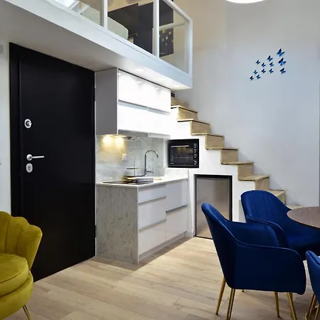 Queen Apartment, In The Heart Of Corfu Historical Old Town Center! شقة